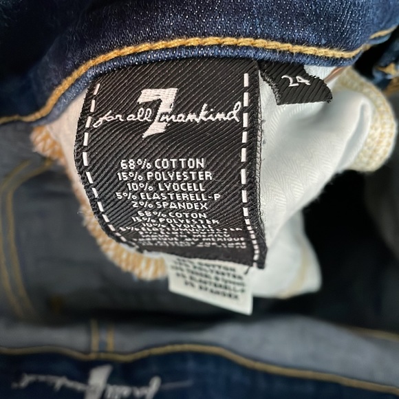 Ankle Cut Jeans - Picture 6 of 6